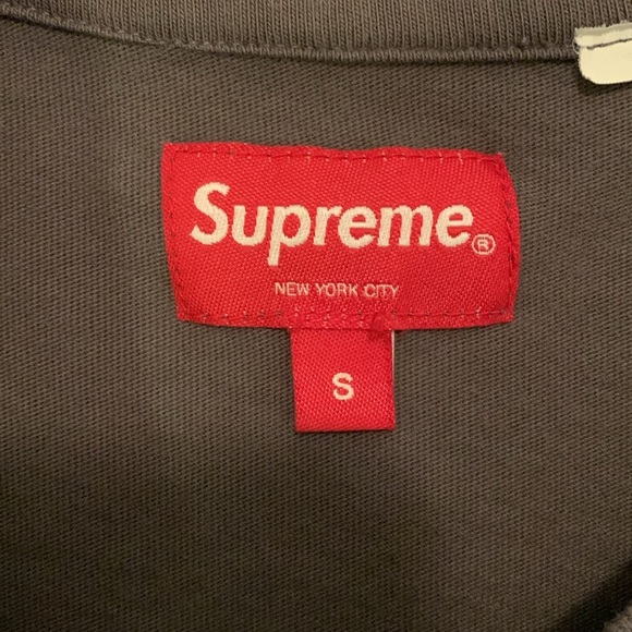 Supreme Washed Capital S/S Top - Picture 4 of 5